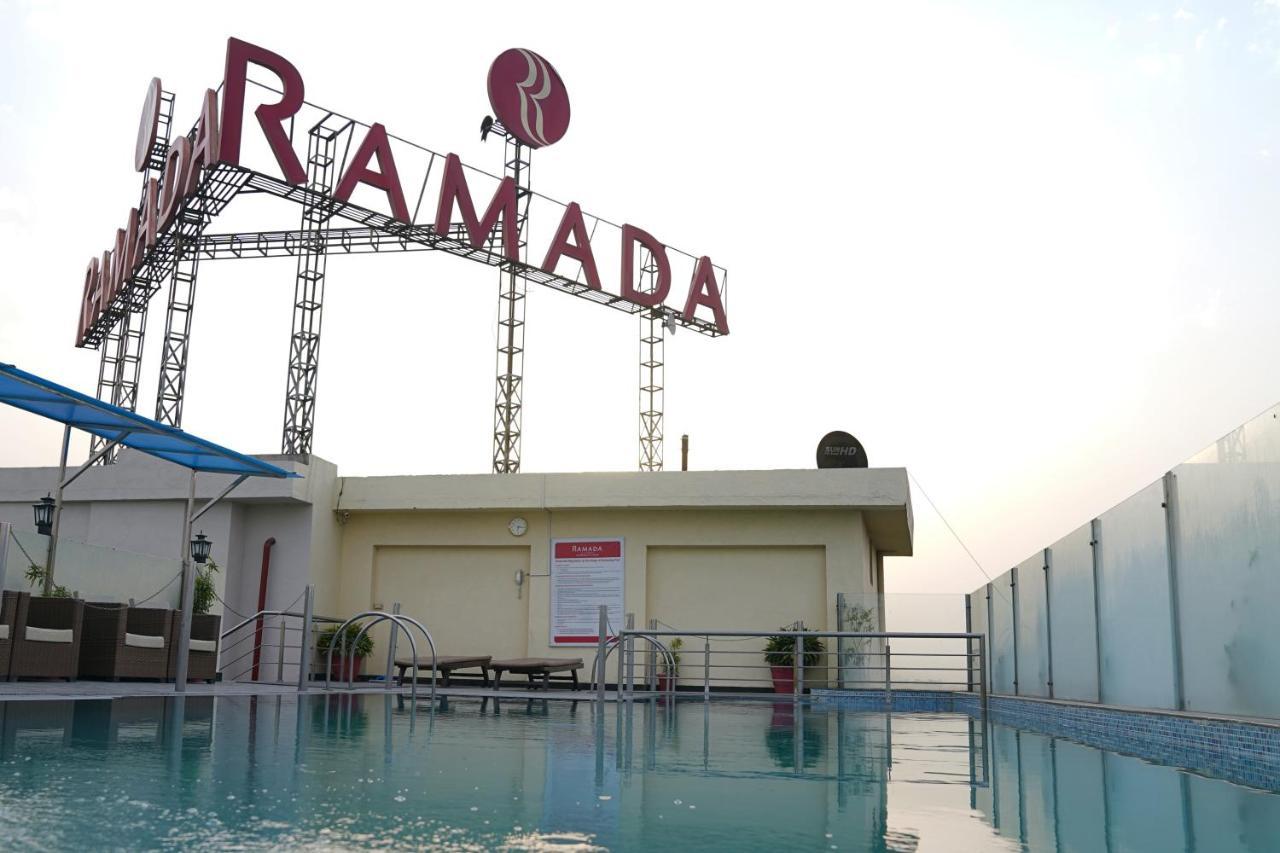 Ramada By Wyndham Jalandhar City Center Hotel Exterior photo